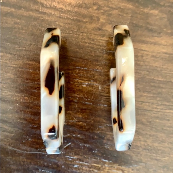 Madewell Geometric Hoop Earrings - Picture 4 of 6